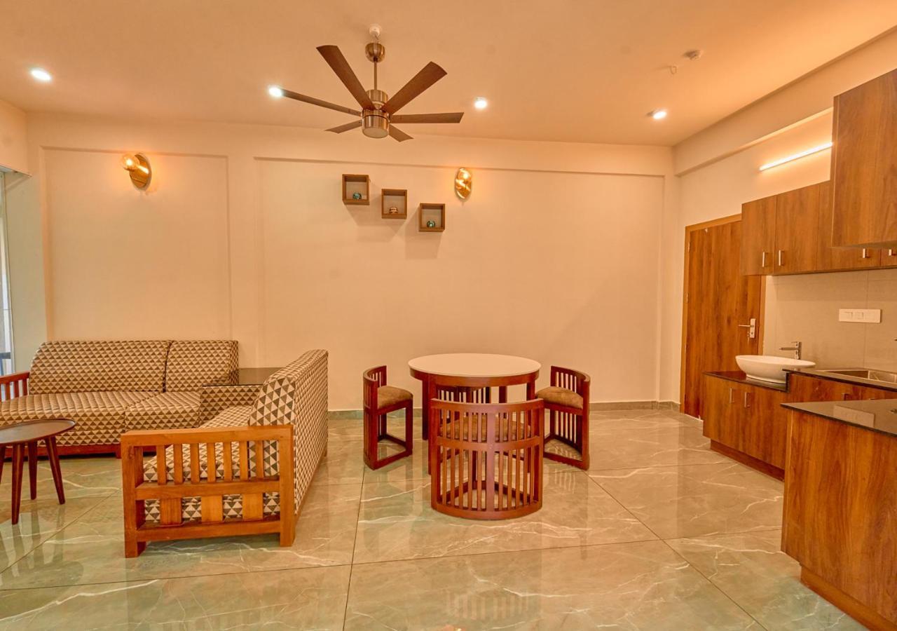 Glen Castle Vagamon Pool Resort By Voye Homes المظهر الخارجي الصورة