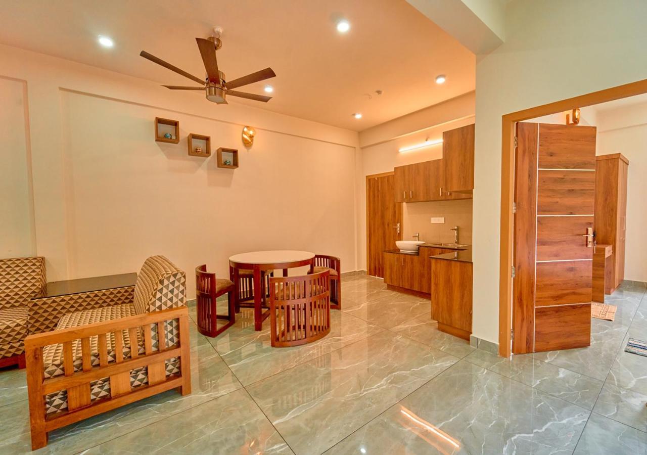 Glen Castle Vagamon Pool Resort By Voye Homes المظهر الخارجي الصورة